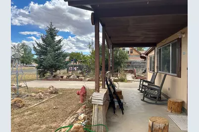 135 N 100 W, Escalante, UT 84726 - Photo 2