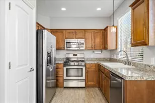 2445 E White Horse Dr, Washington, UT 84780 - Photo 14