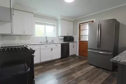 419 S 100 St E, Washington, UT 84780 - Photo 8