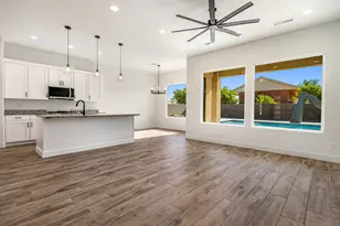 1007 S Quick Draw Dr, Washington, UT 84780 - Photo 2