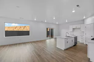 1516 S Staircase Wy, Washington, UT 84780 - Photo 6