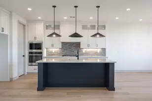 1579 N Horizon Pkwy, Washington, UT 84780 - Photo 2