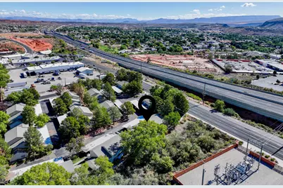 684 W Buena Vista #202, Washington, UT 84780 - Photo 32