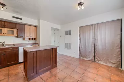 684 W Buena Vista #202, Washington, UT 84780 - Photo 6