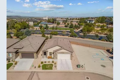 2372 W Clubhouse Lp, Cedar City, UT 84720 - Photo 10
