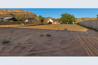 765 N Juniper St, Hildale, UT 84784 - Photo 54