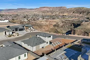 296 E 1100 N, Hurricane, UT 84737 - Photo 8