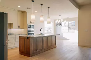 1753 W 250 N, Hurricane, UT 84737 - Photo 12