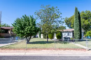 656 N 120 E, Hurricane, UT 84737 - Photo 2