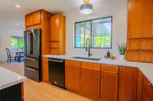 301 N Donlee Dr, Saint George, UT 84770 - Photo 16