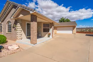 392 N Windsor Dr, Washington, UT 84780 - Photo 4