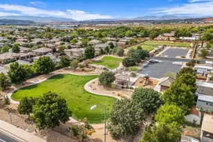 200 E 400 S, Washington, UT 84780 - Photo 16