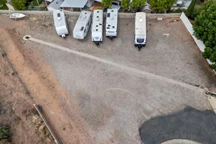 504 E Telegraph St, Washington, UT 84780 - Photo 8