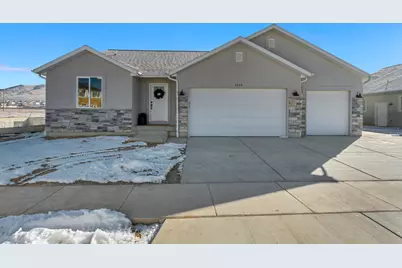 2393 E Sunflower Drive Dr, Eagle Mountain, UT 84005 - Photo 1