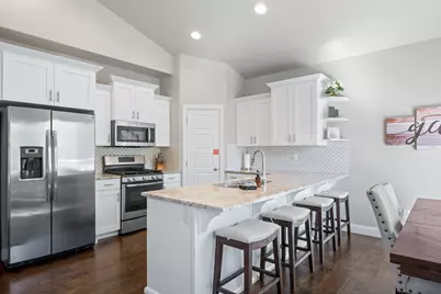 1888 Holiday Ln, Washington, UT 84780 - Photo 6