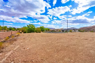 2702 W San Marcus Cir, Saint George, UT 84770 - Photo 16