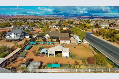 2562 E 3670 S, Saint George, UT 84790 - Photo 24