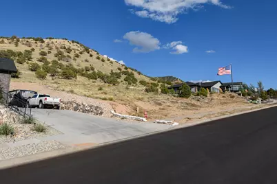 1472 N Knoll St, Cedar City, UT 84721 - Photo 2