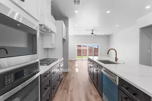 1071 E Coyote Crest Dr, Washington, UT 84780 - Photo 12