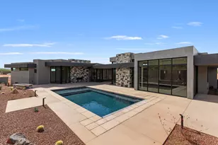 2498 N La Casa Cir, Saint George, UT 84770 - Photo 2