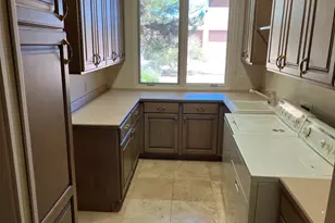 1068 E Grandview Dr, Ivins, UT 84738 - Photo 44