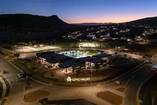 1825 S Queens Garden Dr, Washington, UT 84780 - Photo 4