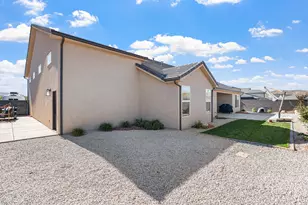 4932 W Orchard Ln, Hurricane, UT 84737 - Photo 32
