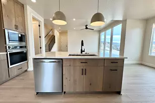 1023 N Falcon Ridge View, Hurricane, UT 84737 - Photo 18