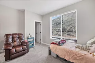 878 S Walker Way, Saint George, UT 84770 - Photo 34