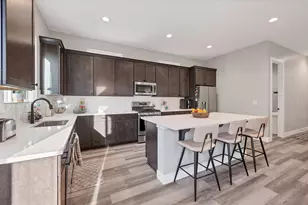 878 S Walker Way, Saint George, UT 84770 - Photo 10