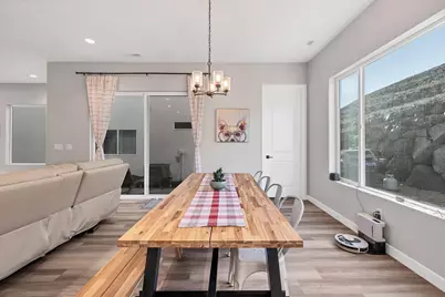 878 S Walker Way, Saint George, UT 84770 - Photo 8