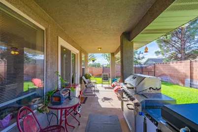 695 N Daybreak Dr, Saint George, UT 84770 - Photo 36