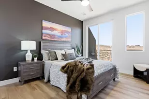 1328 E Lone Rock View Dr, Big Water, UT 84741 - Photo 26