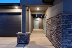 1805 S Queens Garden Dr, Washington, UT 84780 - Photo 28