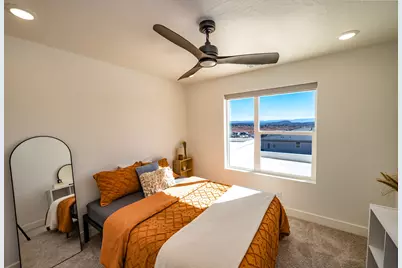 690 S Alcantara Cir, Saint George, UT 84770 - Photo 28