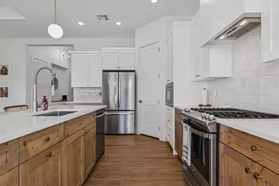 962 E Black Oak Dr, Washington, UT 84780 - Photo 10