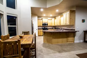 2198 Chekshani Clfs Ln, New Harmony, UT 84757 - Photo 18