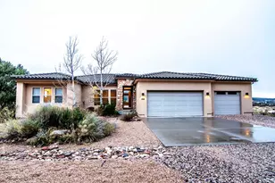 2198 Chekshani Clfs Ln, New Harmony, UT 84757 - Photo 4