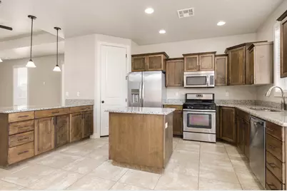 718 W 400 N, Hurricane, UT 84737 - Photo 10