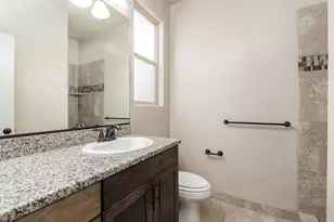 718 W 400 N, Hurricane, UT 84737 - Photo 18