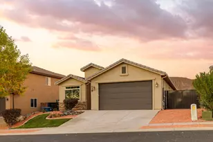 718 W 400 N, Hurricane, UT 84737 - Photo 2