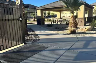 1001 W Curly Hollow Dr, Saint George, UT 84770 - Photo 32