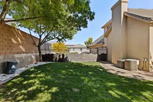 1253 W Lexington St, Washington, UT 84780 - Photo 38