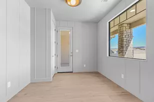 690 S 1220 W, Hurricane, UT 84737 - Photo 6