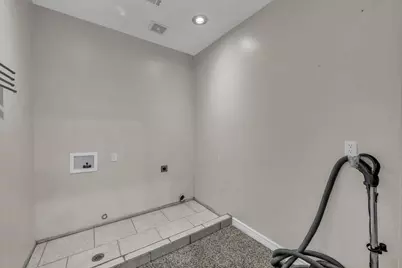 4400 W State St #1, Hurricane, UT 84737 - Photo 8