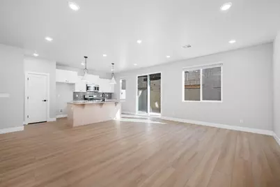 3996 E Razor Dr #124, Washington, UT 84780 - Photo 2