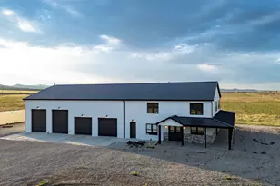 6310 W Bumble Bee Springs Rd, Kanarraville, UT 84742 - Photo 2