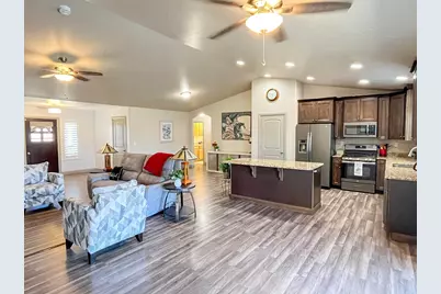 3678 N Monarch Dr, Cedar City, UT 84721 - Photo 8