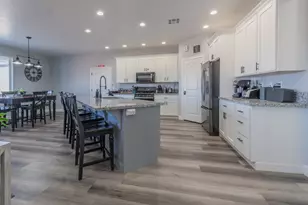 665 S Shelter Cove Dr, Big Water, UT 84741 - Photo 6