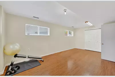 235 W 1400 N, Bountiful, UT 84010 - Photo 14